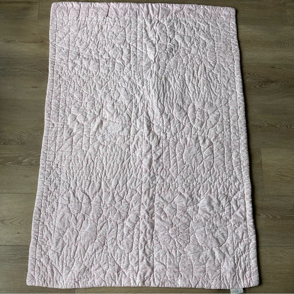 Pottery Barn Girls Crib Quilt Blanket - Picture 8 of 9